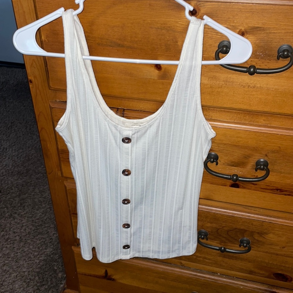 Cute tank!